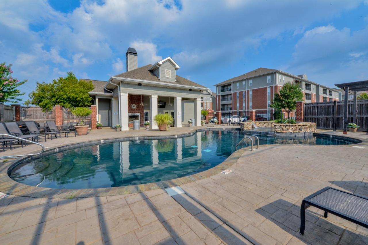 Legends Landing Villa Tuscaloosa Exterior photo